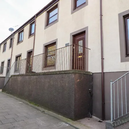 32 Ramsay Brow